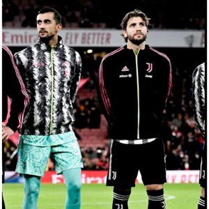 Adidas Juventus Reversible Anthem Jacket Black Gray Men's Size L HS9808 NWT $110